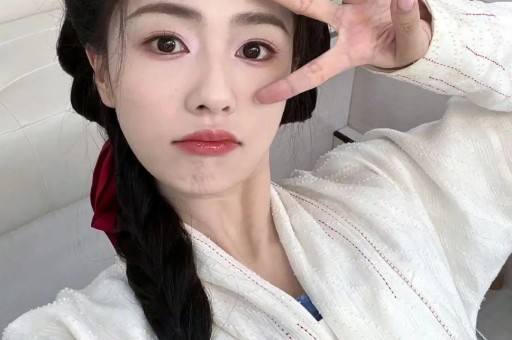 内娱大瓜!顶流隐婚生娃?原配是素人线索直指圈内某位男神 内娱大瓜!顶流隐婚生娃?原配是素人线索直指圈内某位男神